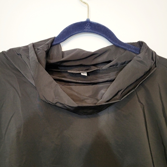 Bryn Walker Giovanna Top Memory Crunch Cowl Drape Neck Size XS - Picture 9 of 14